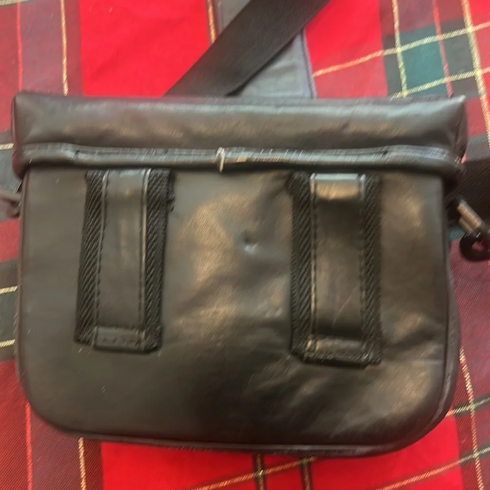 Black Camera Bag Fanny Pack Crossbody Sling Bag front clip closure Faux leather